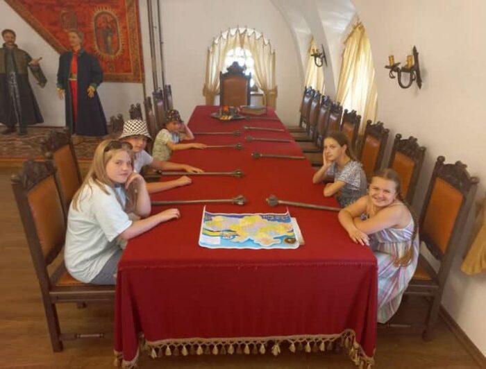 Діти повертаються в минуле: знайомляться з історією Батурина і його кордонами