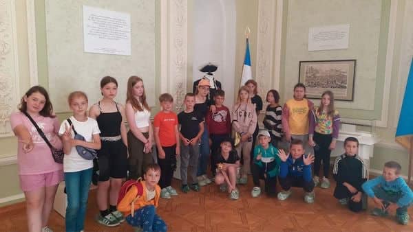 Візит учнів Липоворізької гімназії до Батурина