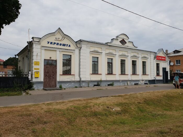 Нова Пошта. Вантажне відділення №1 (до 1100 кг) м. Батурин, Чернігівська область — Пошта та послуги у Батурині